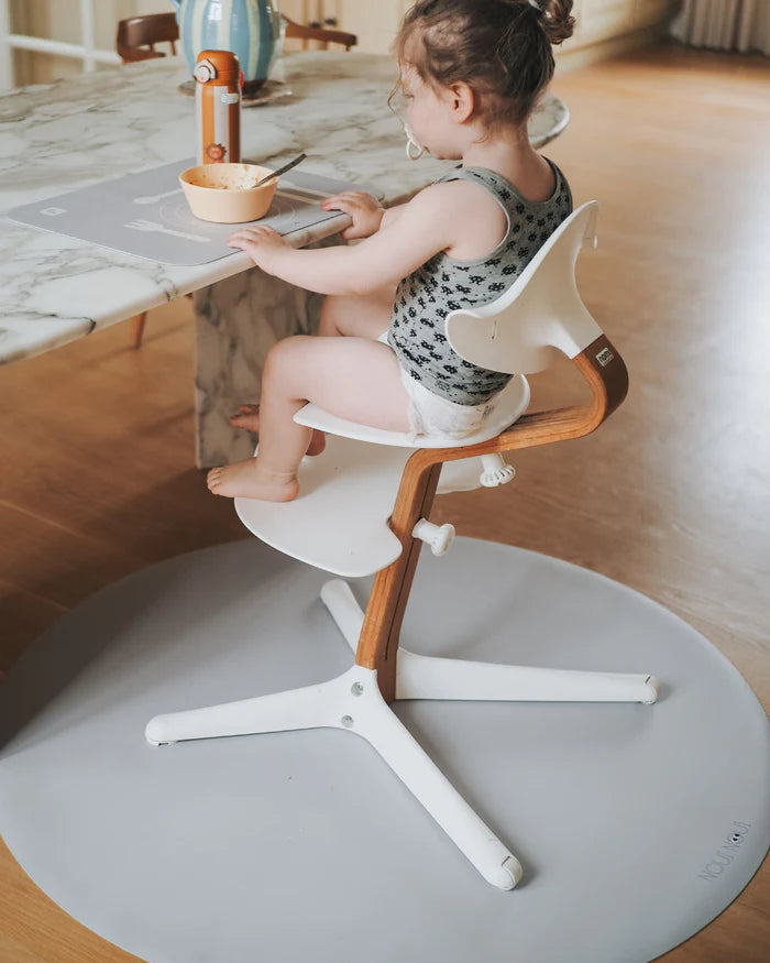 Ronde Noui Noui knoeimat van vinyl in de kleur Grey Powder, Ø 115 cm