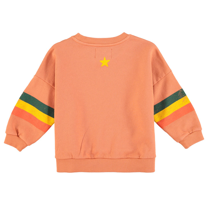 Perzikkleurige sweater van Piupiuchick met gestreepte mouwen en ster op de achterkant