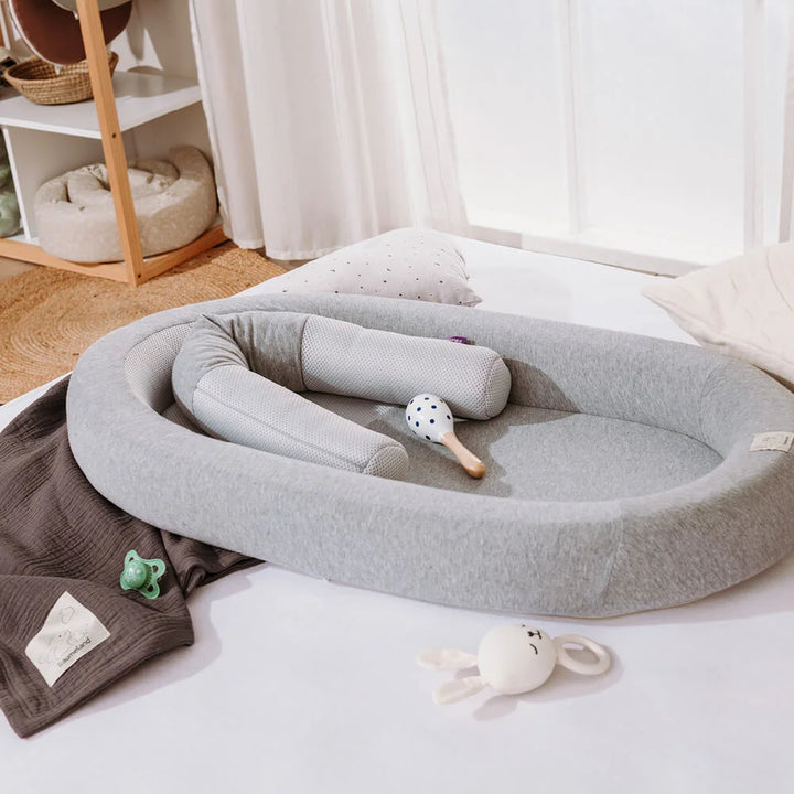 Träumeland Baby Nest Home Air Grey Melange – ademend en ergonomisch babynest