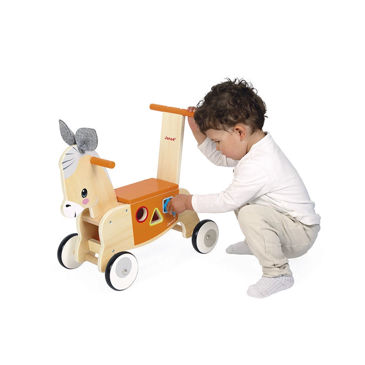 Houten loopwagen ezel van Janod met vormendoos voor baby’s vanaf 12 maanden