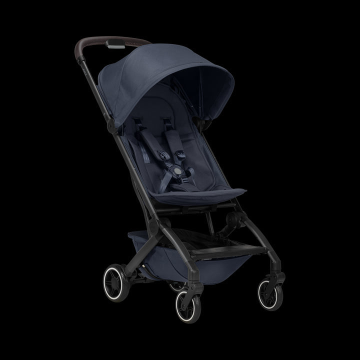 Joolz Aer+ buggy in Navy Blue, lichtgewicht en compact.